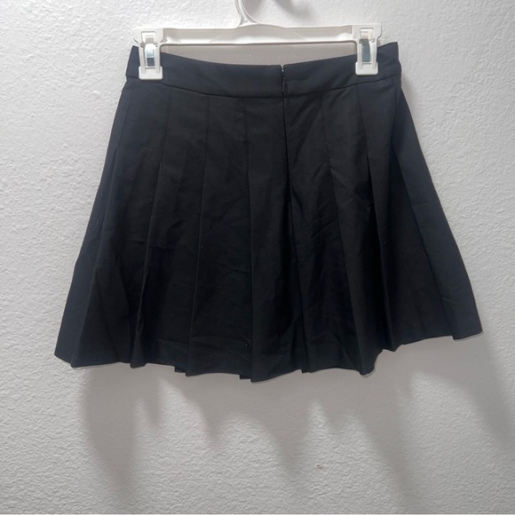 Sunday Best Black Mini Skirt - Picture 3 of 4